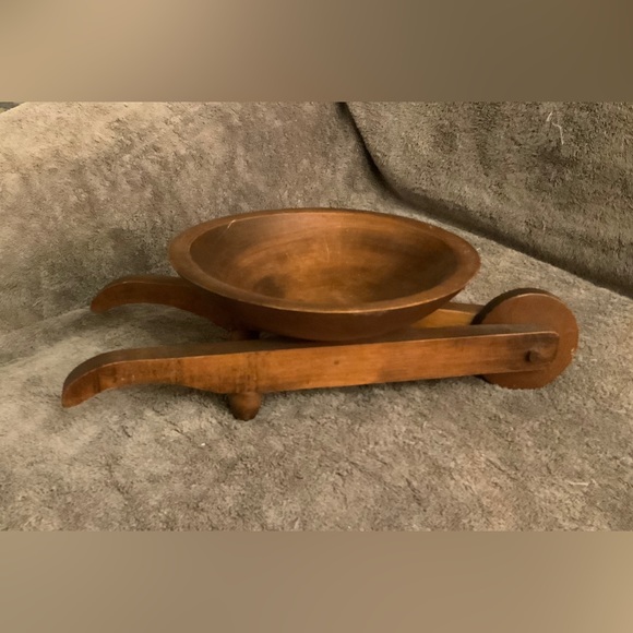 USA SMALL WOODEN WHEEL BARREL & BOWL - Picture 1 of 9